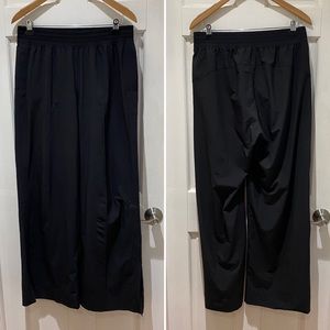Lululemon Wanderer Wide Leg Pant - Size 10